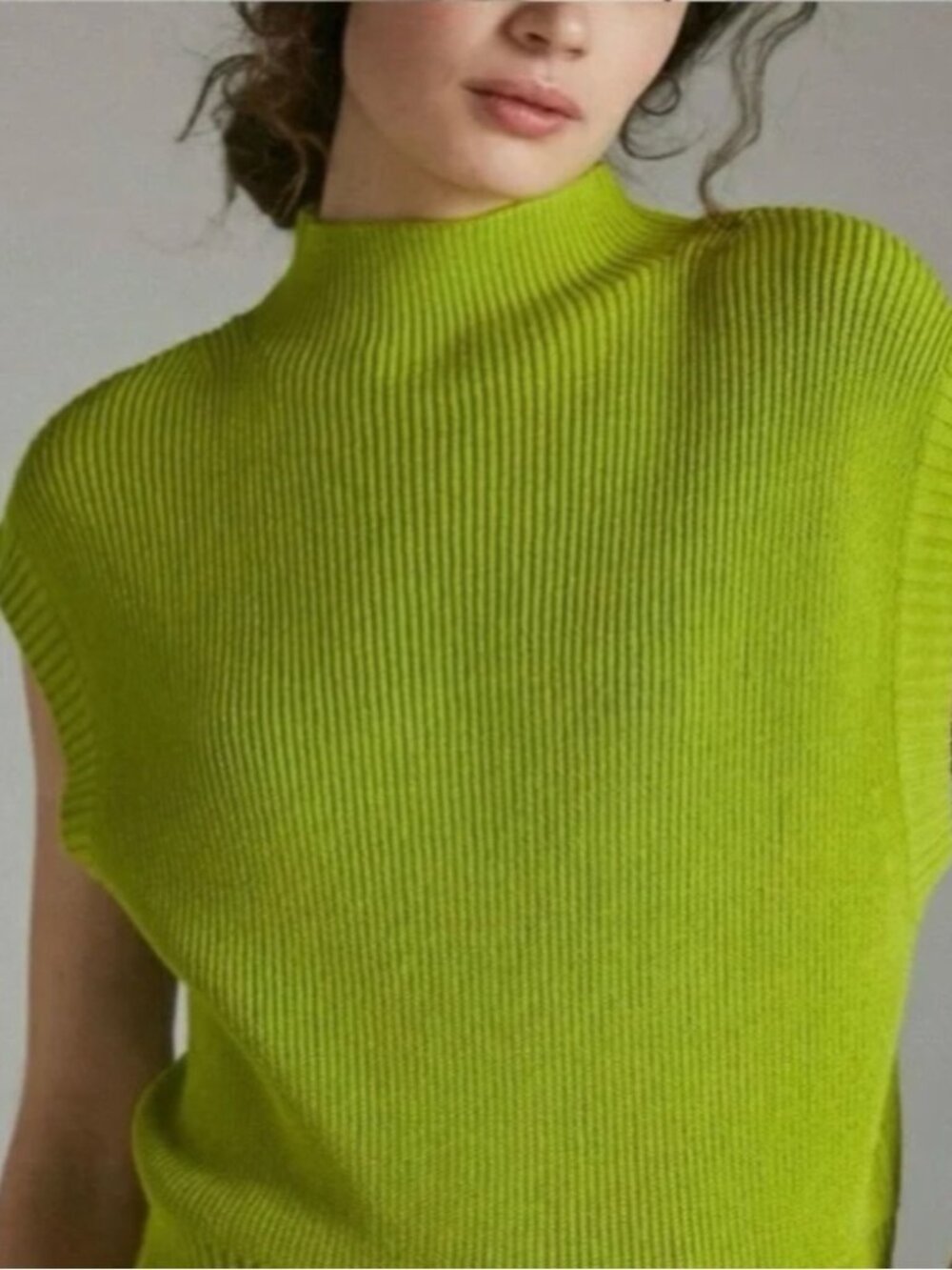 EUC ANTHROPOLOGIE Maeve Mock Neck Sweater Tee XS Lime Sleeveless Vest